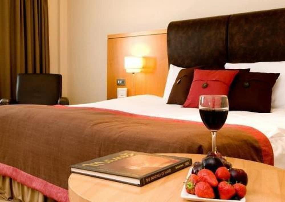 Prince Of Wales Hotel Атлон Екстер'єр фото