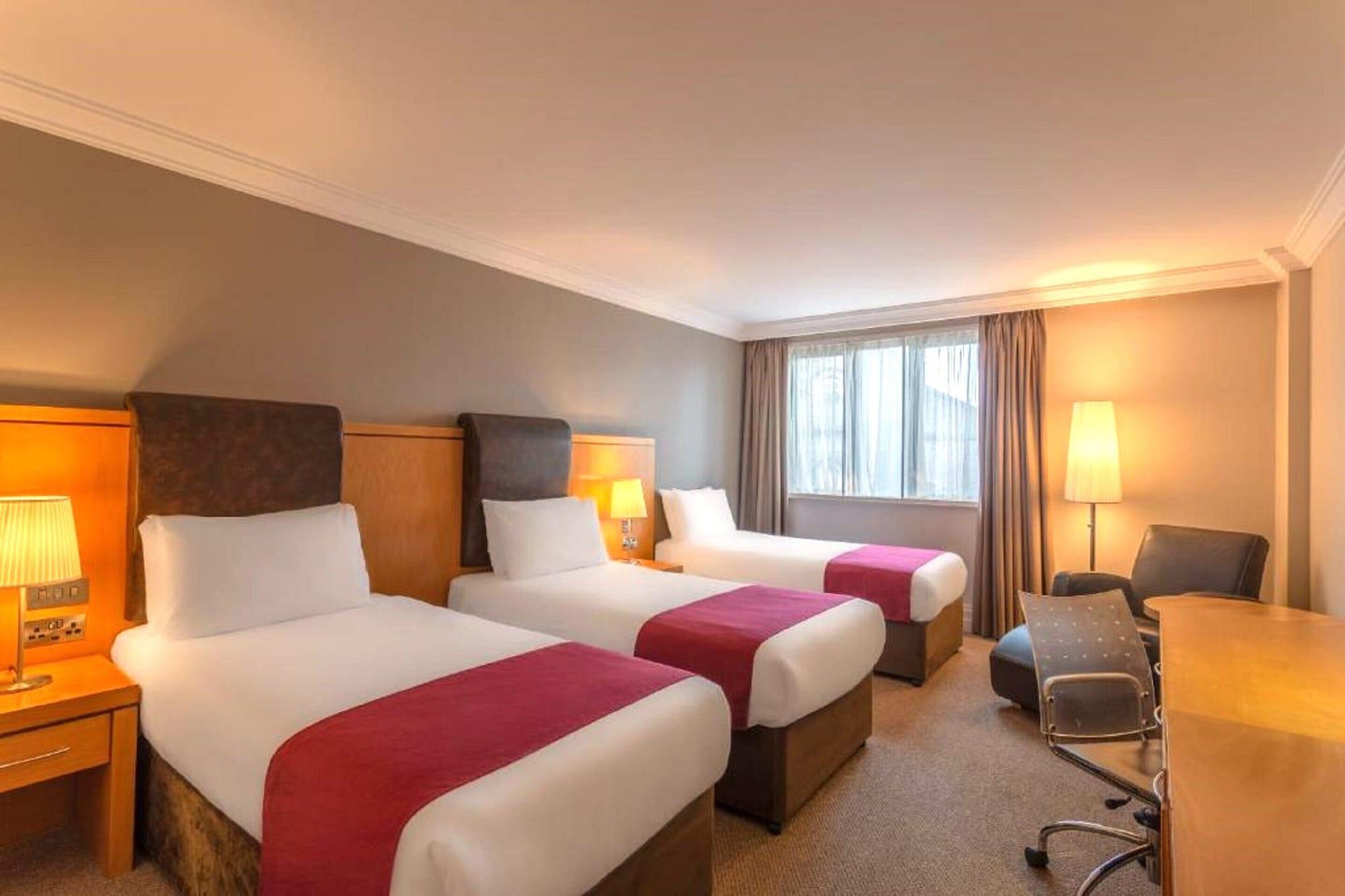 Prince Of Wales Hotel Атлон Екстер'єр фото