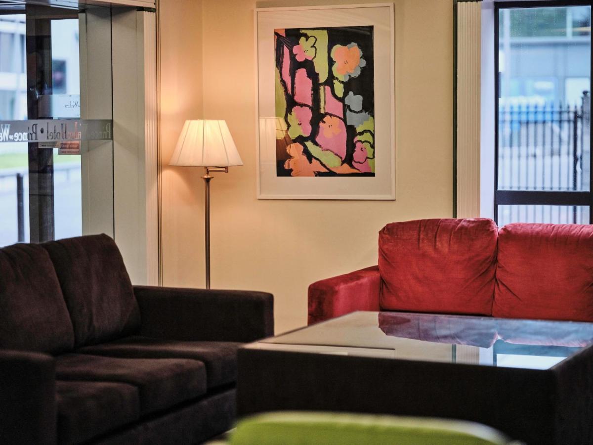 Prince Of Wales Hotel Атлон Екстер'єр фото