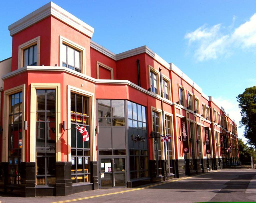 Prince Of Wales Hotel Атлон Екстер'єр фото