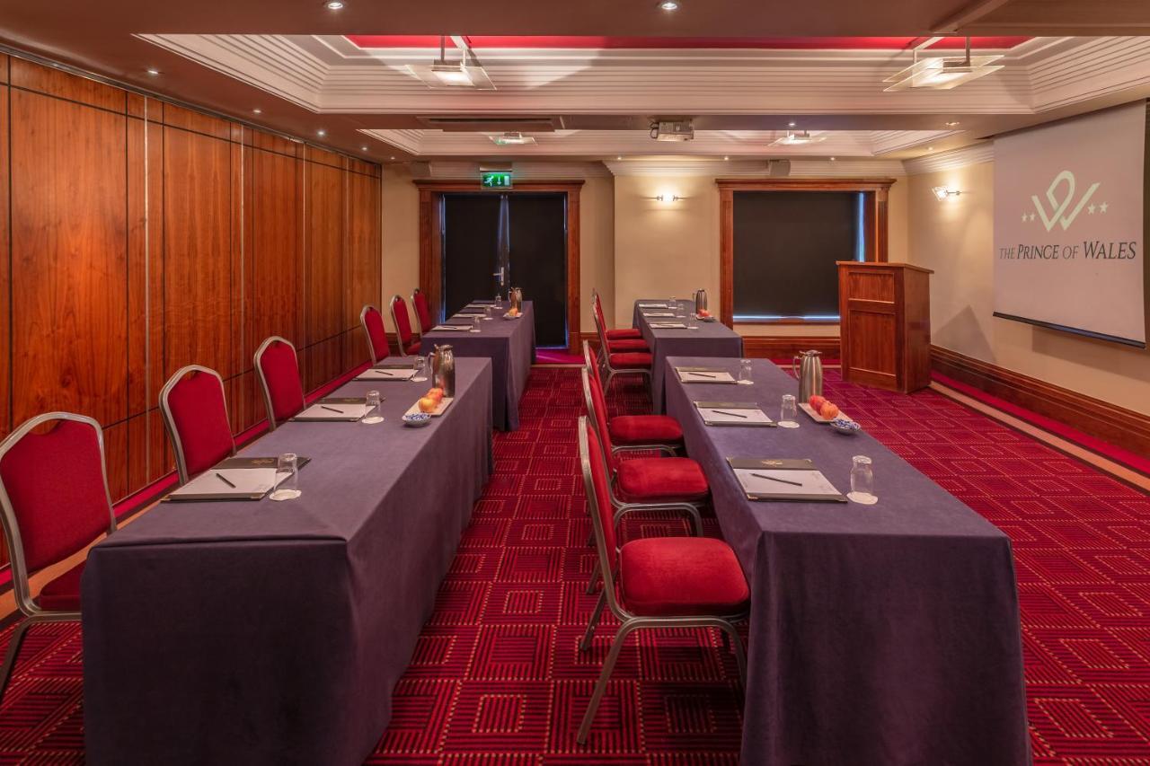 Prince Of Wales Hotel Атлон Екстер'єр фото